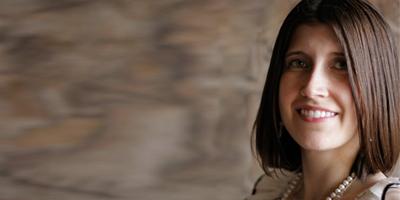 Claudia Gabel ’00